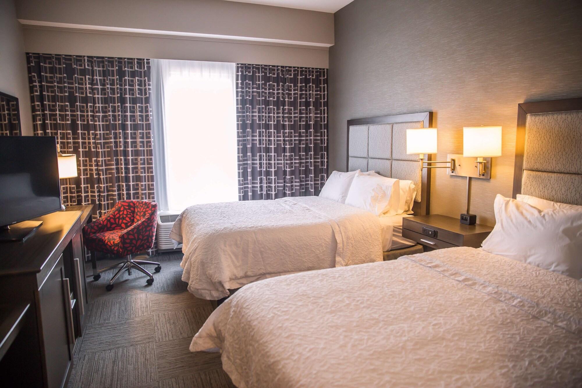 Hampton Inn-Pontiac Exteriör bild